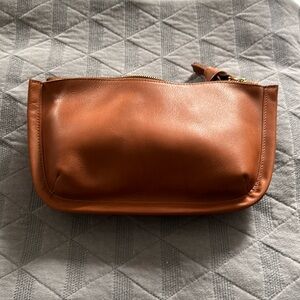 NWT Madewell Sydney Clutch